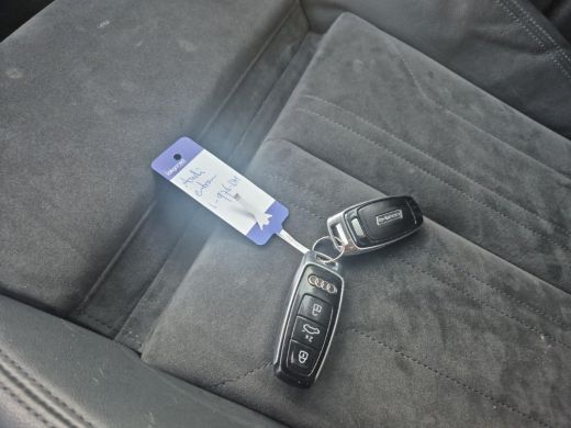 Audi e-tron 55 quattro edition 95 kWh | Trekhaak | Camera | 23 Inch | ActivLease financial lease