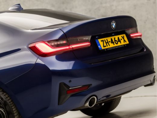 BMW 3 Serie 320i Sportline 184Pk Automaat (SCHUIFDAK, APPLE CARPLAY, GROOT NAVI, GETINT GLAS, SPORTSTOELEN, P... ActivLease financial lease