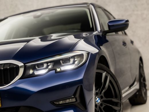 BMW 3 Serie 320i Sportline 184Pk Automaat (SCHUIFDAK, APPLE CARPLAY, GROOT NAVI, GETINT GLAS, SPORTSTOELEN, P... ActivLease financial lease