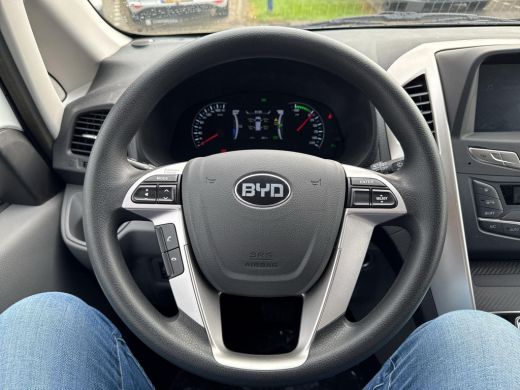 BYD ETP3 Standard 45 kWh | 15+ op voorraad! | A.camera | Clima | PDC | 2x schuifdeur | ActivLease financial lease
