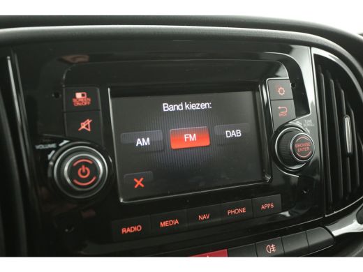 Fiat Dobl&ograve; 1.6 MJ ECO JET 105PK | 3-Zits | Airco | Cruise | Trekhaak | Navigatie ActivLease financial lease