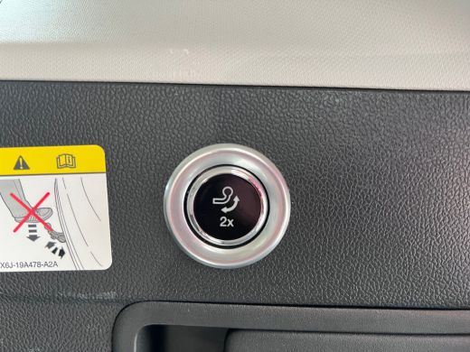 Ford Focus 155pk EcoBoost Hybrid/Titanium-X /B&O/Adaptive/Matrix/Virtual/Trekh. ActivLease financial lease