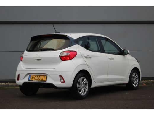 Hyundai i10 1.0 Comfort Smart | Camera | Navigatie | CarPlay | Cruise C. | Airco | DAB+ | Mistlampen | Camera... ActivLease financial lease