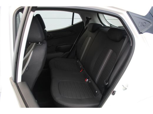 Hyundai i10 1.0 Comfort Smart | Camera | Navigatie | CarPlay | Cruise C. | Airco | DAB+ | Mistlampen | Camera... ActivLease financial lease