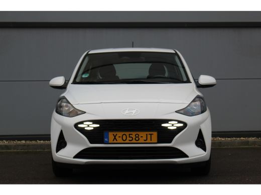 Hyundai i10 1.0 Comfort Smart | Camera | Navigatie | CarPlay | Cruise C. | Airco | DAB+ | Mistlampen | Camera... ActivLease financial lease