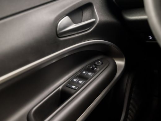 Jeep Avenger 1.2 Altitude Sport (VIRTUAL COCKPIT, APPLE CARPLAY, GROOT NAVI, JBL AUDIO, 360 CAMERA, LEDER, SPO... ActivLease financial lease