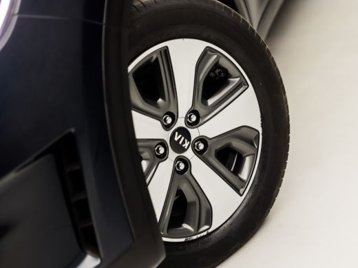 Kia Niro 1.6 GDi Hybrid Dynamic 142Pk Automaat (APPLE CARPLAY, NAVIGATIE, CAMERA, LEDER, CLIMATE, TREKHAAK... ActivLease financial lease