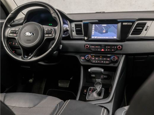 Kia Niro 1.6 GDi Hybrid Dynamic 142Pk Automaat (APPLE CARPLAY, NAVIGATIE, CAMERA, LEDER, CLIMATE, TREKHAAK... ActivLease financial lease