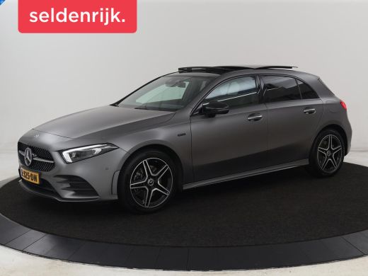 Mercedes-Benz A-Klasse 250e AMG Limited | Panoramadak | Stoelverwarming | Matrix LED | Memory | Carplay | Keyless | Came...