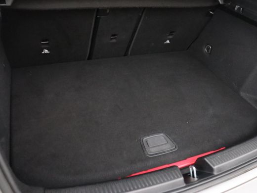 Mercedes-Benz A-Klasse 250e AMG Limited | Panoramadak | Stoelverwarming | Matrix LED | Memory | Carplay | Keyless | Came... ActivLease financial lease