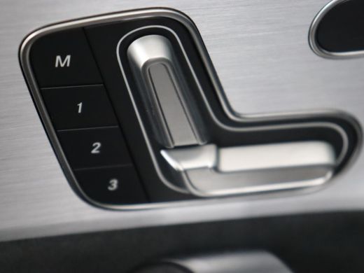 Mercedes-Benz A-Klasse 250e AMG Limited | Panoramadak | Stoelverwarming | Matrix LED | Memory | Carplay | Keyless | Came... ActivLease financial lease