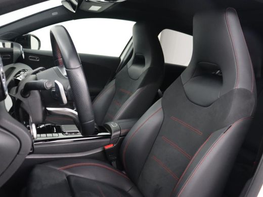 Mercedes-Benz A-Klasse 250e AMG | Panoramadak | Stoelverwarming | Carplay | Leder/Alcantara | Camera | Sfeerverlichting ... ActivLease financial lease