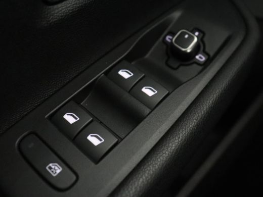 Opel Astra 1.6 Hybrid Edition | Trekhaak | Adaptive cruise | Carplay | Full LED | Parkeerhulp | Digital Cock... ActivLease financial lease