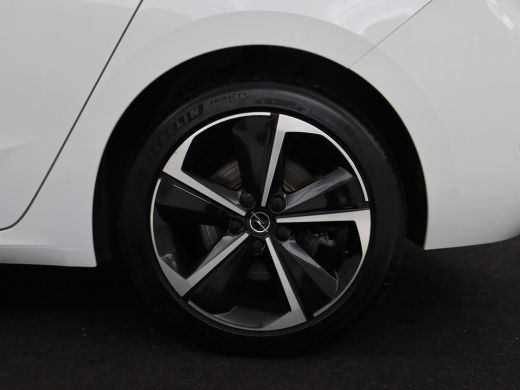 Opel Astra 1.6 Hybrid Edition | Trekhaak | Adaptive cruise | Carplay | Full LED | Parkeerhulp | Digital Cock... ActivLease financial lease