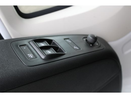 Opel Movano 2.2D 140 L2H2 3.3t | Navigatie | Parkeercamera | Cruise Control | ActivLease financial lease