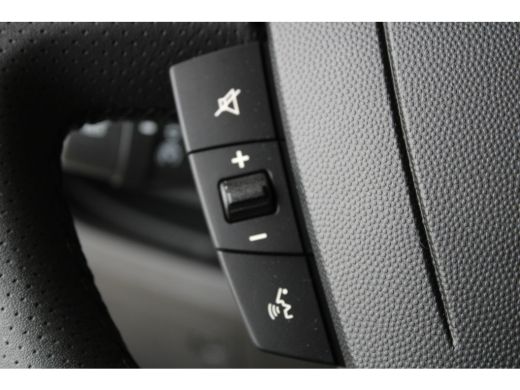 Opel Movano 2.2D 140 L2H2 3.3t | Navigatie | Parkeercamera | Cruise Control | ActivLease financial lease