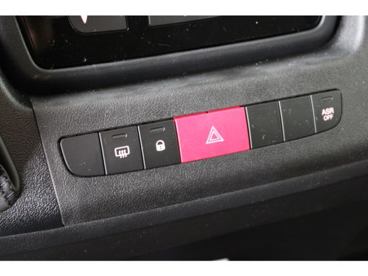 Opel Movano 2.2D 140 L2H2 3.3t | Navigatie | Parkeercamera | Cruise Control | ActivLease financial lease