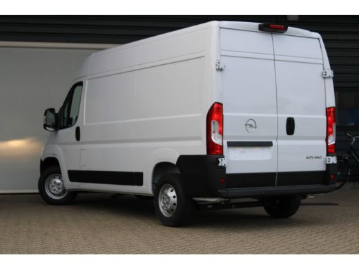Opel Movano 2.2D 140 L2H2 3.3t | Navigatie | Parkeercamera | Cruise Control | ActivLease financial lease