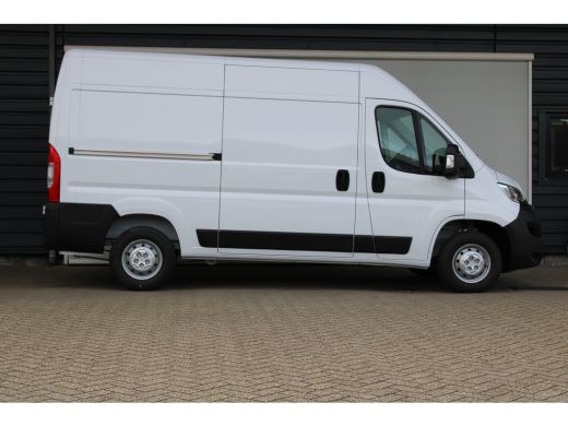 Opel Movano 2.2D 140 L2H2 3.3t | Navigatie | Parkeercamera | Cruise Control | ActivLease financial lease