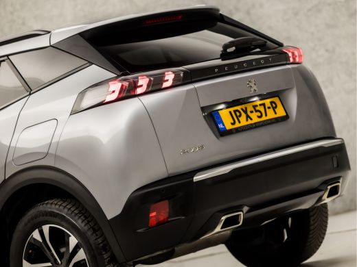 Peugeot 2008 1.2 PureTech Allure Sport Automaat (APPLE CARPLAY, NAVIGATIE, CLIMATE, 360 CAMERA, LEDER, SPORTST... ActivLease financial lease