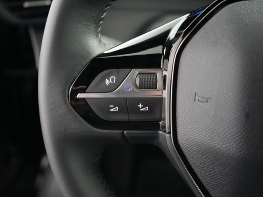 Peugeot e-2008 EV Allure Avantage 54 kWh | 11 kW lader | Airco (automatisch) | Apple Carplay/Android Auto|telefo... ActivLease financial lease