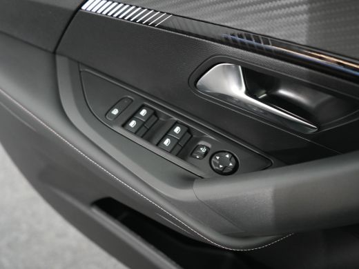 Peugeot e-2008 EV Allure Avantage 54 kWh | 11 kW lader | Airco (automatisch) | Apple Carplay/Android Auto|telefo... ActivLease financial lease