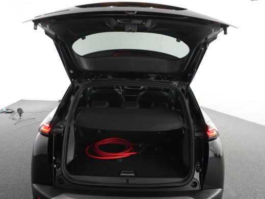 Peugeot e-2008 EV Allure Avantage 54 kWh | 11 kW lader | Airco (automatisch) | Apple Carplay/Android Auto|telefo... ActivLease financial lease
