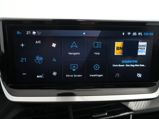 Peugeot e-2008 EV Allure Avantage 54 kWh | 11 kW lader | Airco (automatisch) | Apple Carplay/Android Auto|telefo... ActivLease financial lease