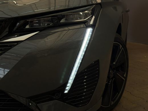 Peugeot e-308 GT Climate | Stoel+Stuurverwarming | Navigatie | Elektrische Achterklep | | 360 Vision & Drive As... ActivLease financial lease
