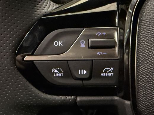 Peugeot e-308 GT Climate | Stoel+Stuurverwarming | Navigatie | Elektrische Achterklep | | 360 Vision & Drive As... ActivLease financial lease
