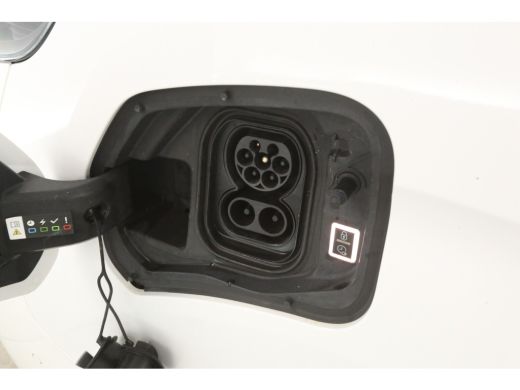 Peugeot e-Expert 75 kWh L3H1 Innovation | SOH 92% | Snelladen | 360&deg; | Clima | 3-Zits | HuD | Trekh. | Cruise | St... ActivLease financial lease