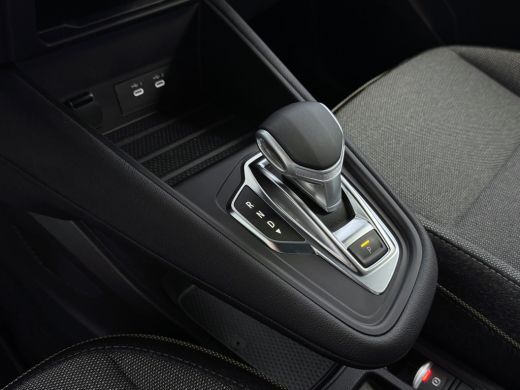 Renault Captur 1.3 MILD HYBRID 160 TECHNO CAMERA 18''LMV STOEL/STUUR .VERW PURE VISION LED 10'' R-LINK NAVI 2025... ActivLease financial lease