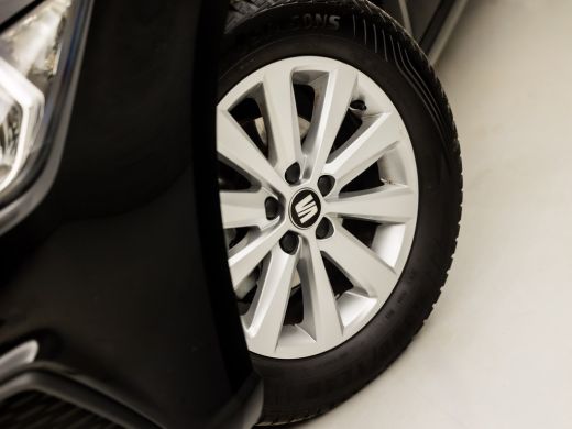 Seat Ibiza 1.0 TSI Intense Sport (APPLE CARPLAY, GROOT NAVI, CAMERA, CLIMATE, CRUISE, SPORTSTOELEN, GETINT G... ActivLease financial lease