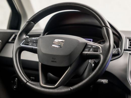 Seat Ibiza 1.0 TSI Intense Sport (APPLE CARPLAY, GROOT NAVI, CAMERA, CLIMATE, CRUISE, SPORTSTOELEN, GETINT G... ActivLease financial lease