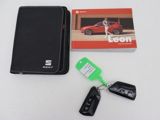 Seat Leon 1.0 TSI Style Intens | Stoelverwarming | Adaptive cruise | Camera | Carplay | Stuurverwarming | N... ActivLease financial lease