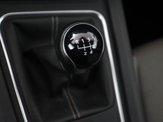 Seat Leon 1.0 TSI Style Intens | Stoelverwarming | Adaptive cruise | Camera | Carplay | Stuurverwarming | N... ActivLease financial lease