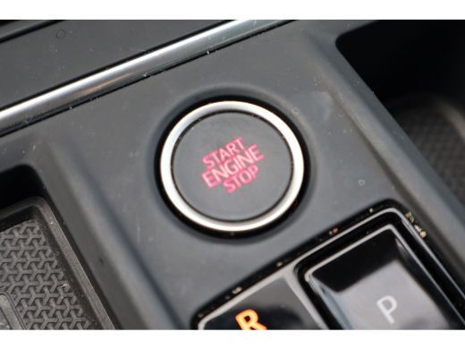 Seat Leon Sportstourer 1.0 eTSI Style Business Intense 110PK | Achteruitrijcamera | Keyless start | Trekhaak ActivLease financial lease