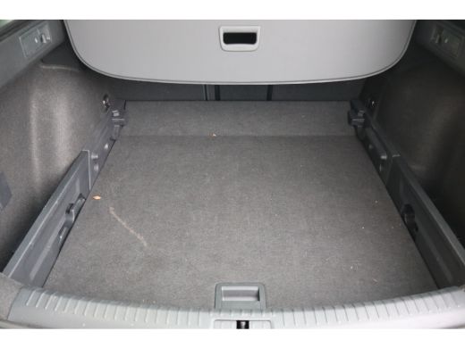 Seat Leon Sportstourer 1.0 eTSI Style Business Intense 110PK | Achteruitrijcamera | Keyless start | Trekhaak ActivLease financial lease