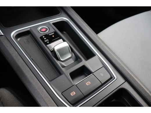 Seat Leon Sportstourer 1.0 eTSI Style Business Intense 110PK | Achteruitrijcamera | Keyless start | LED dag... ActivLease financial lease