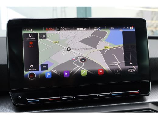 Seat Leon Sportstourer 1.0 eTSI Style Business Intense 110PK | Achteruitrijcamera | Keyless start | LED dag... ActivLease financial lease