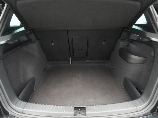 Skoda Karoq 1.5 TSI ACT 150pk Sportline Navigatie Trekhaak Camera Keyless Stoelverwarming 37 voorruit word ve... ActivLease financial lease