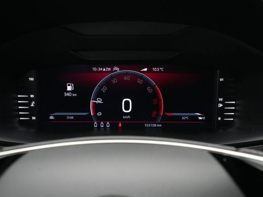 Skoda Karoq 1.5 TSI ACT 150pk Sportline Navigatie Trekhaak Camera Keyless Stoelverwarming 37 ActivLease financial lease