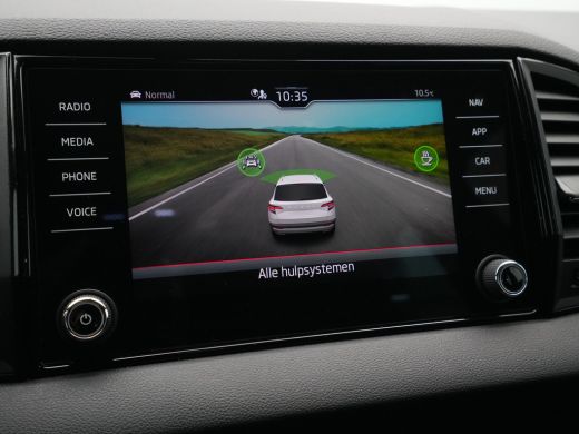 Skoda Karoq 1.5 TSI ACT 150pk Sportline Navigatie Trekhaak Camera Keyless Stoelverwarming 37 ActivLease financial lease