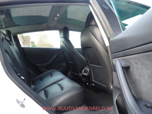 Tesla Model 3 Long Range AWD 90%SOH !! FACELIFT !! TREKHAAK/AUTOPILOT/WARMTEPOMP ActivLease financial lease