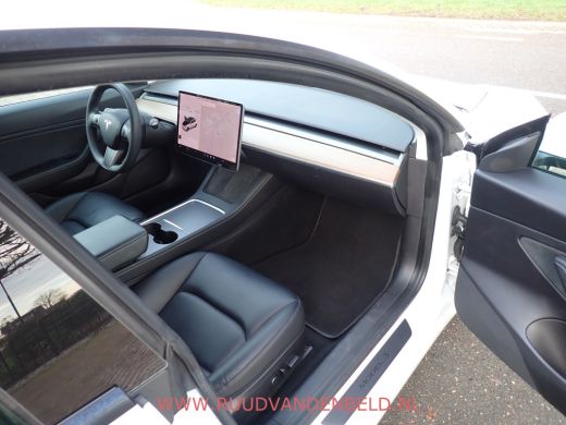 Tesla Model 3 Long Range AWD 90%SOH !! FACELIFT !! TREKHAAK/AUTOPILOT/WARMTEPOMP ActivLease financial lease