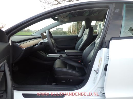 Tesla Model 3 Long Range AWD 90%SOH !! FACELIFT !! TREKHAAK/AUTOPILOT/WARMTEPOMP ActivLease financial lease