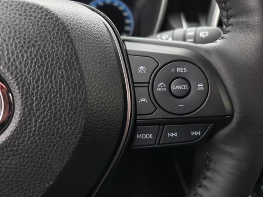 Toyota Corolla Cross 2.0 High Power Hybrid First Edition | Apple CarPlay | Stuur/Stoel verwarming | Blindspot | Rijkla... ActivLease financial lease