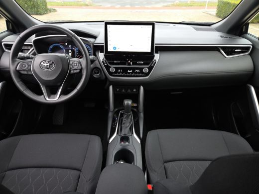 Toyota Corolla Cross 2.0 High Power Hybrid First Edition | Apple CarPlay | Stuur/Stoel verwarming | Blindspot | Rijkla... ActivLease financial lease