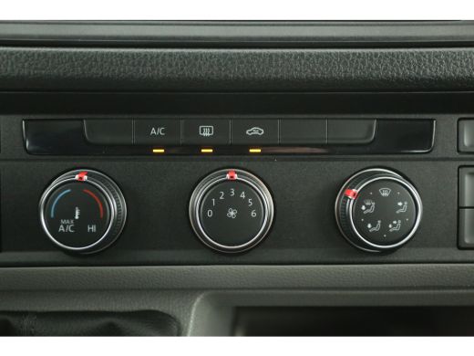 Volkswagen Crafter 35 2.0 TDI L3H2 | 177PK | DC | 3000kg Trekgew. | 6-Zits | Airco | Cruise | Carplay | Parkeersens... ActivLease financial lease