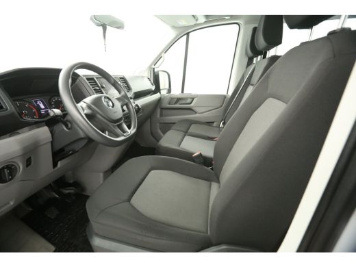 Volkswagen Crafter 35 2.0 TDI L3H2 | 177PK | DC | 3000kg Trekgew. | 6-Zits | Airco | Cruise | Carplay | Parkeersens... ActivLease financial lease